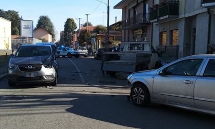 Incidente a Cerro Maggiore, quattro auto coinvolte