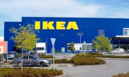 Trenta dipendenti Ikea sospesi: alcuni rubavano mobili cambiando i prezzi