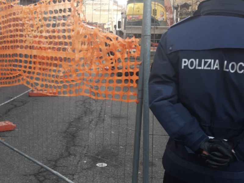 Via Dante, residenti in rivolta contro taglio del gas FOTO