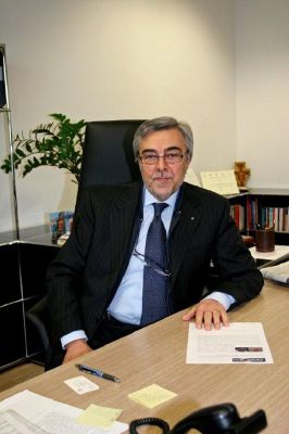 Rho piange il professor Paolo Moroni