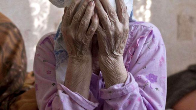 Minaccia di morte un’anziana, arrestata ex badante