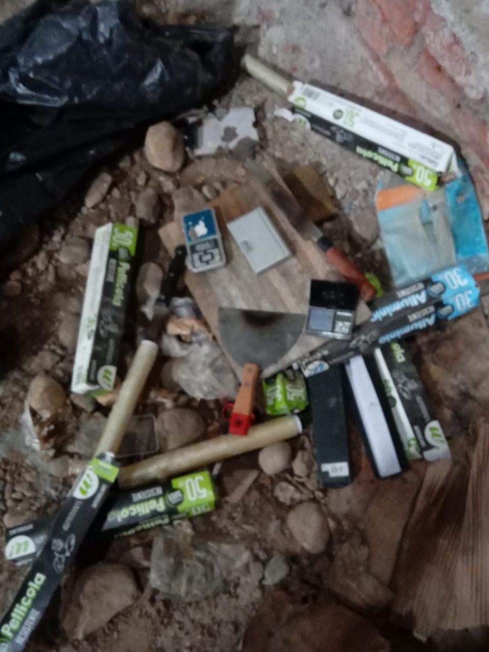 Trovato a Rho il luogo adibito per preparare e confezionare droga FOTO