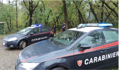 Finti carabinieri tentano una rapina in una villa di cinesi