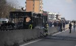 Autobus incendiato, le reazioni del mondo della politica