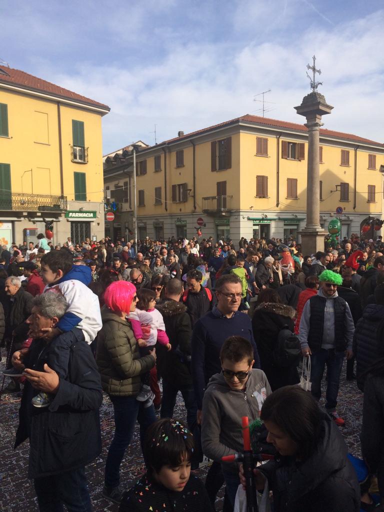 Carnevale a Rho, sfilata in centro