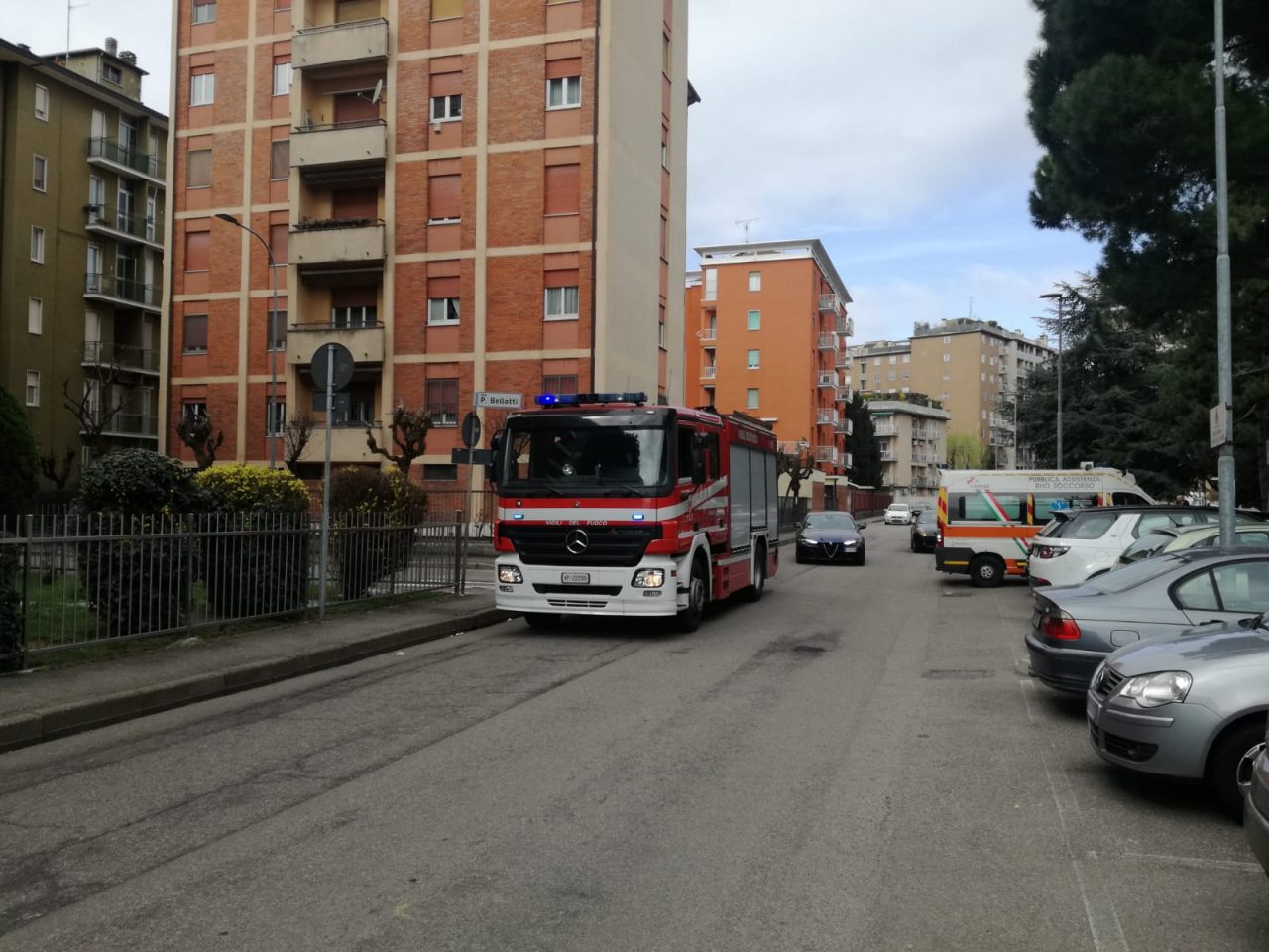 Non rispondeva al telefono: 90enne morta in casa