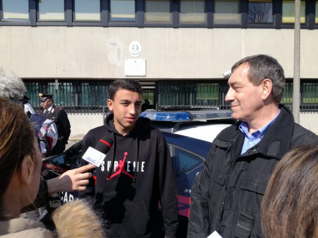 Il racconto di Ramy, ragazzo eroe che ha chiamato il 112 dal bus sequestrato