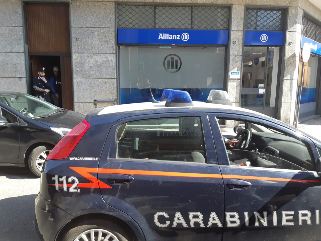 Cerro Maggiore, ulteriori accertamenti nella casa delle sorelle agrati morte nell'incendio