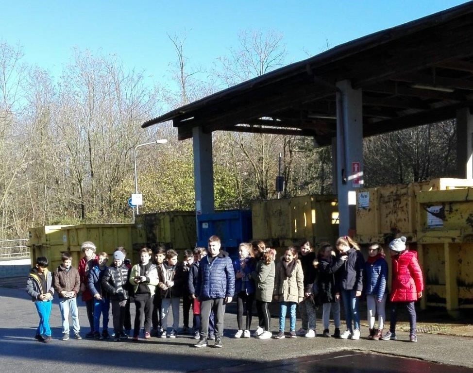 Rifiuti urbani pericolosi, progetto per 20 scuole