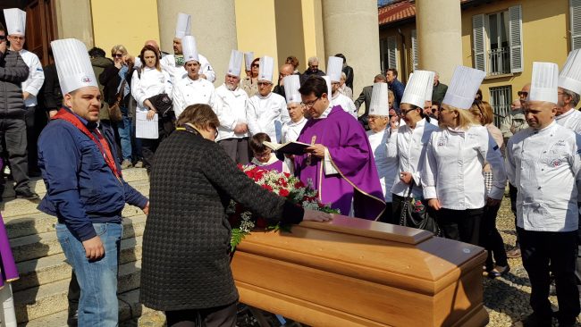 Oltre 30 chef in giacca bianca per l’ultimo saluto allo chef Moreno Nesi