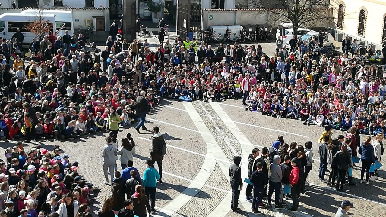 Bambini in festa per la pace
