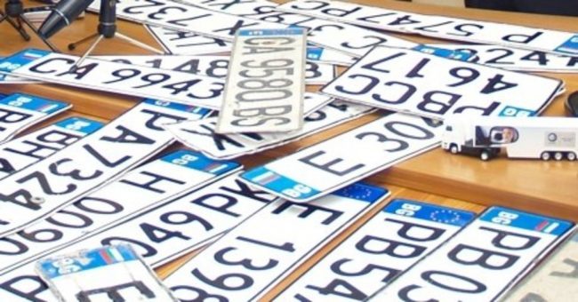 Targhe straniere: col nuovo decreto sanzioni pesantissime