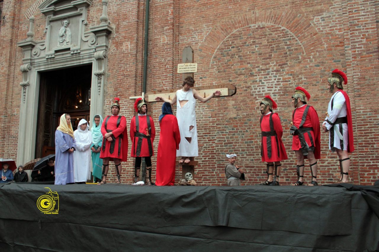 Passio 2019 con le note della Filarmonica