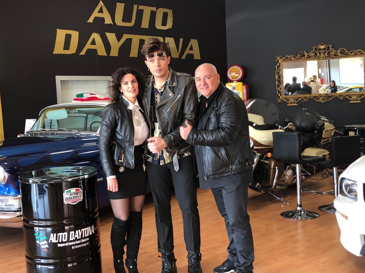 Stash, cantante dei The Kolors, a Rho FOTO