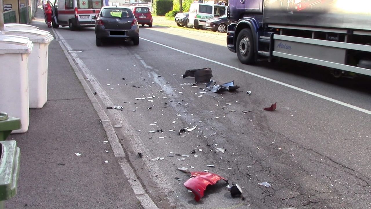 Scontro tra due auto a Legnano
