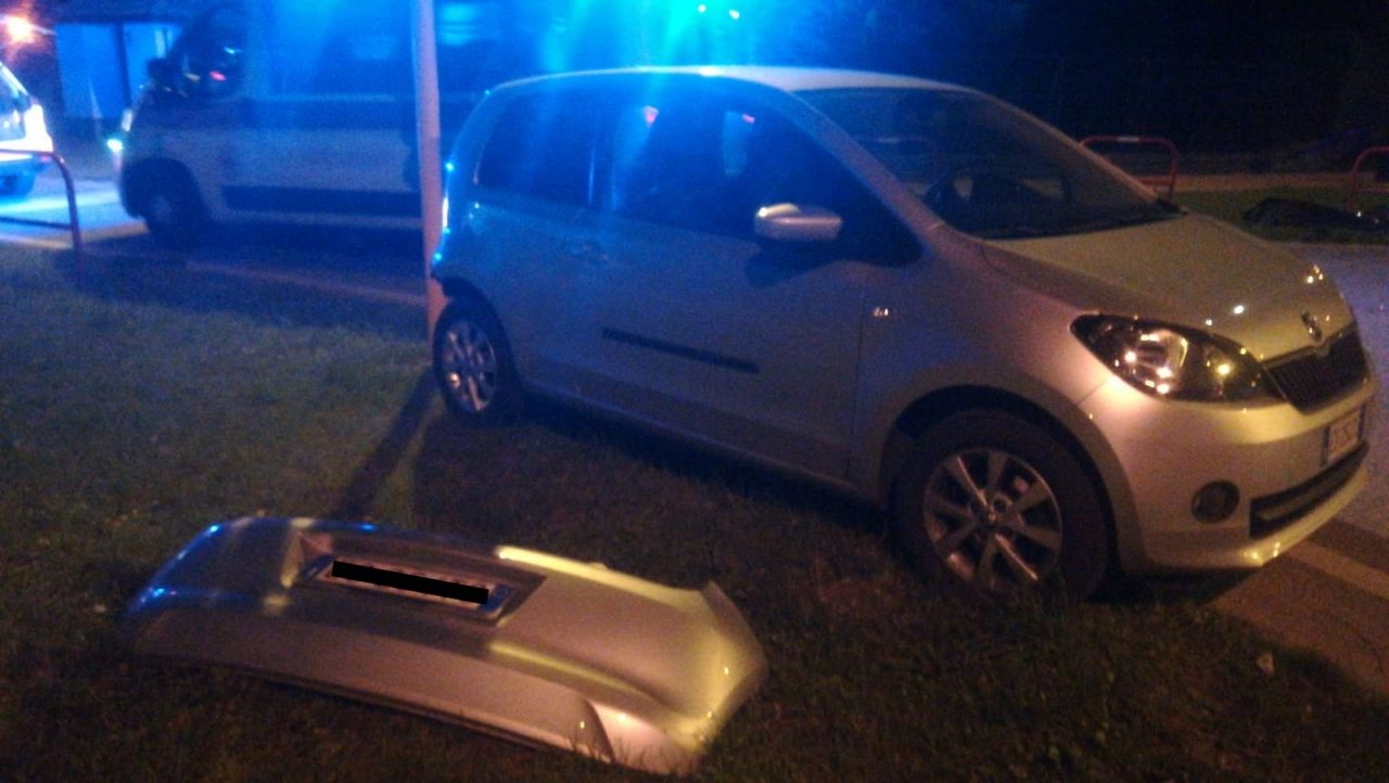 Incidente tra due automobili
