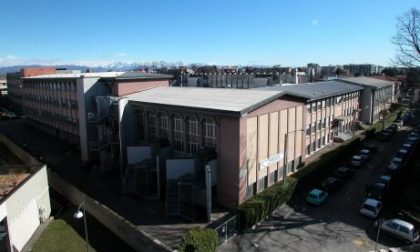 Scabbia all'Itis Riva: gli studenti non entrano a scuola