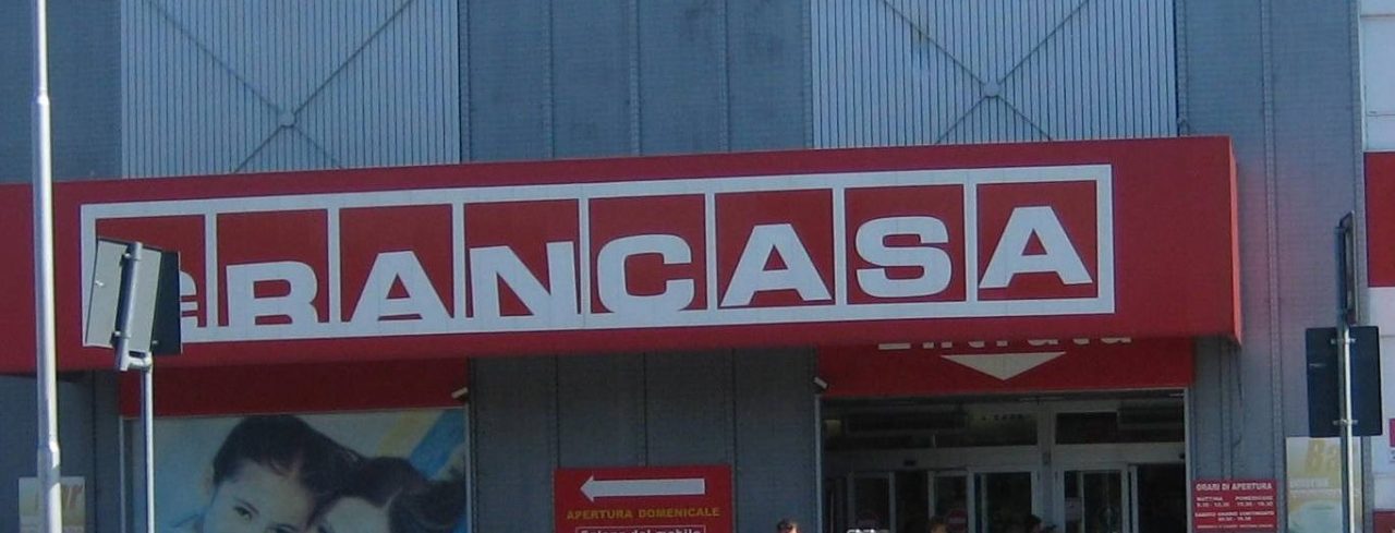 Grancasa, confermati 158 esuberi: presidio anche a Legnano