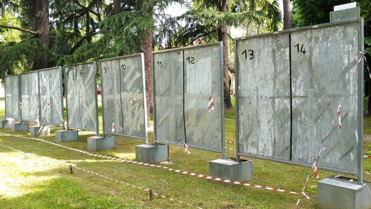 Elezioni a Rescaldina, manifesti vandalizzati