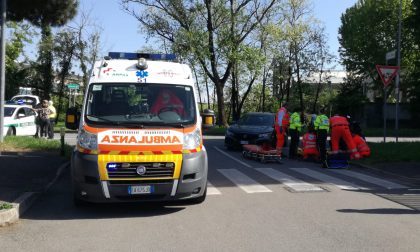 Incidente tra auto e moto a Rho: ferito il motociclista