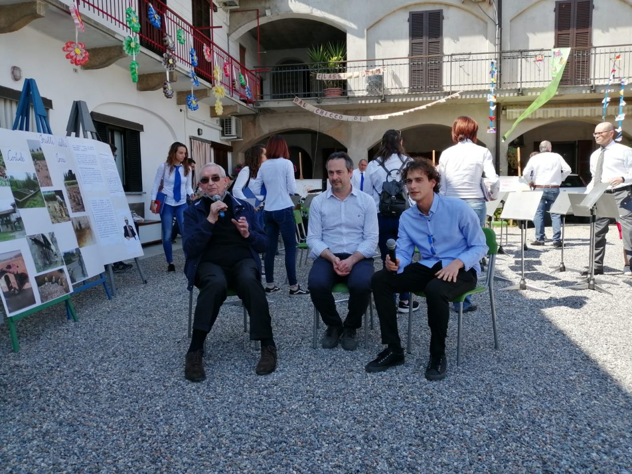 Giuseppe Guzzetti nella “sua” Turate per la Festa del cortile – IL VIDEO