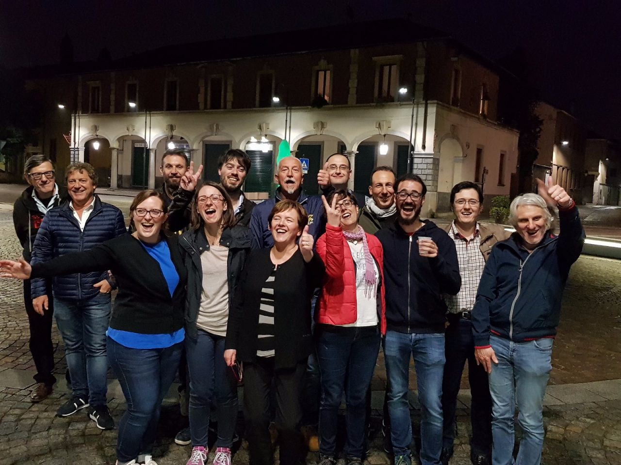 Elezioni Busto Garolfo, Biondi festeggia la vittoria – LE FOTO E I VIDEO