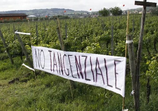 Raccolte 100 firme dai comitati contro la nuova tangenziale