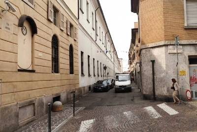Via alle asfaltature in via Annoni, modifiche alla viabilità