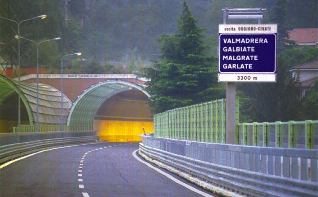 Cadono calcinacci: chiusa la galleria a Galbiate