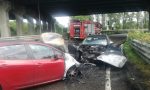 Grave incidente a Rho, auto in fiamme FOTO e VIDEO