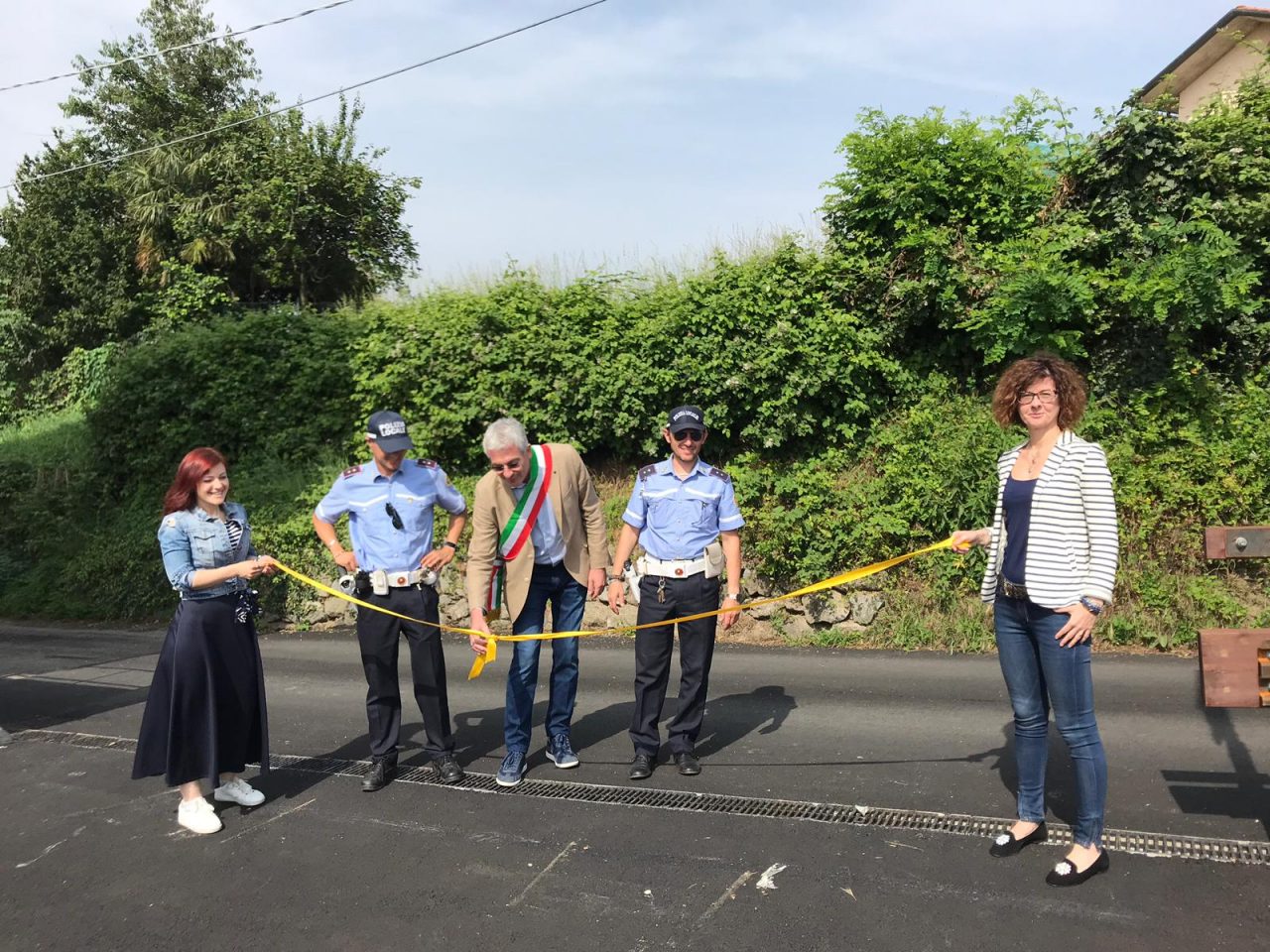 Morazzone, primo taglio del nastro per il nuovo sindaco Mazzucchelli