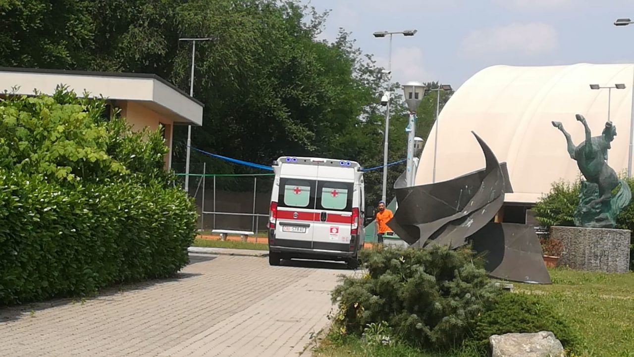 Ambulanza nell’impianto sportivo di Marnate per un 11enne