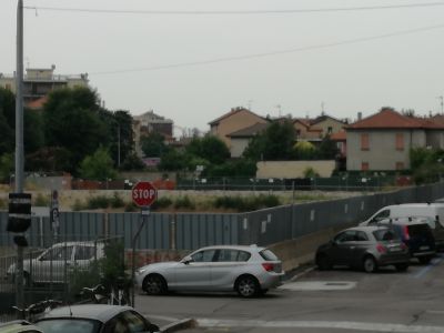 Rho: Droga nascosta nel cantiere del teatro, preso spacciatore tunisino