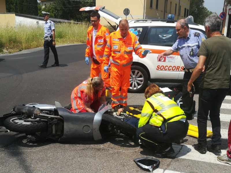 Scontro auto-moto a Castellanza FOTO