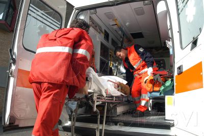 Gravissimo un 43enne dopo una caduta SIRENE DI NOTTE