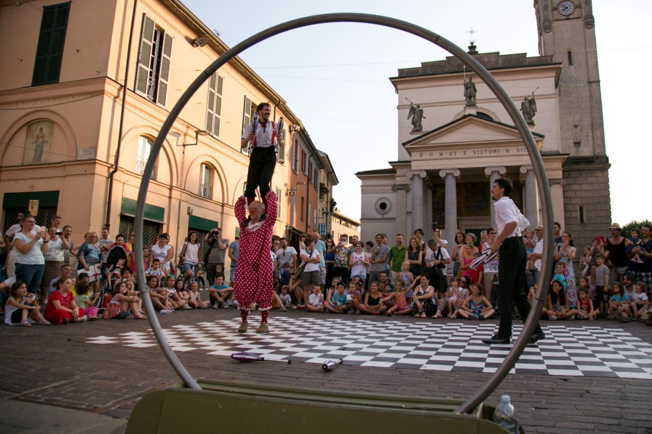 Festival di circo e teatro di strada a Rho e Pregnana