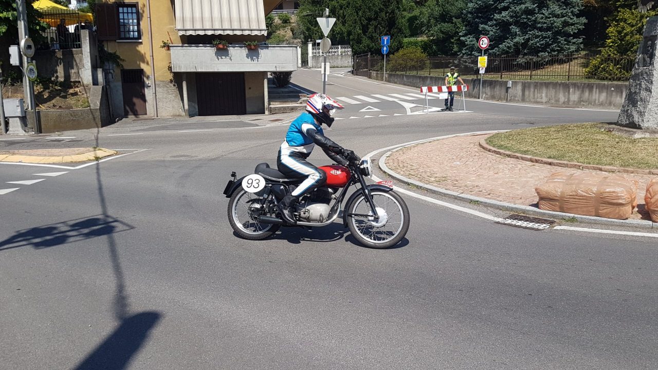 moto storiche riewvocazione circuito Città di Tradate