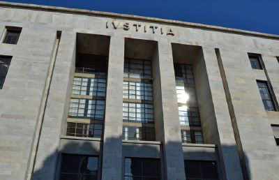 Decreto Salvini: negata l’iscrizione all’Anagrafe, richiedente asilo fa causa al Comune