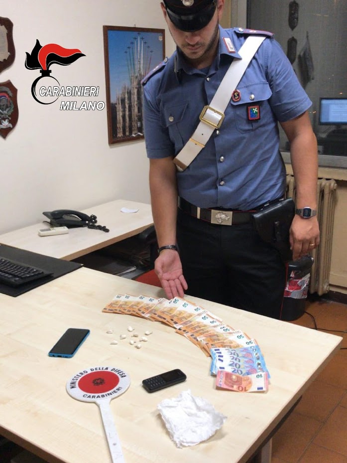 Parabiago, arrestato spacciatore a domicilio