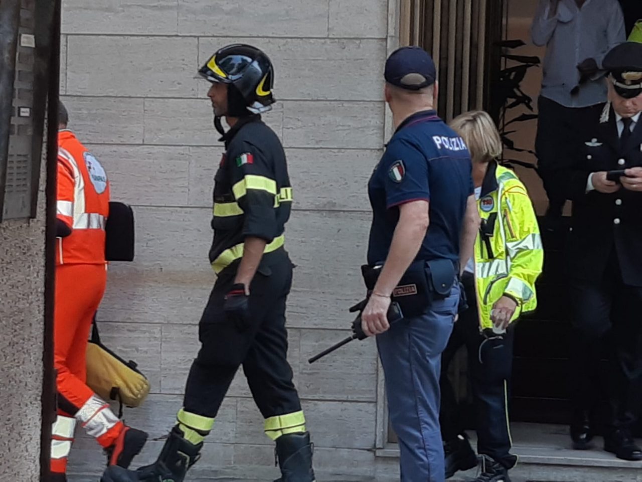 figlio uccide il padre