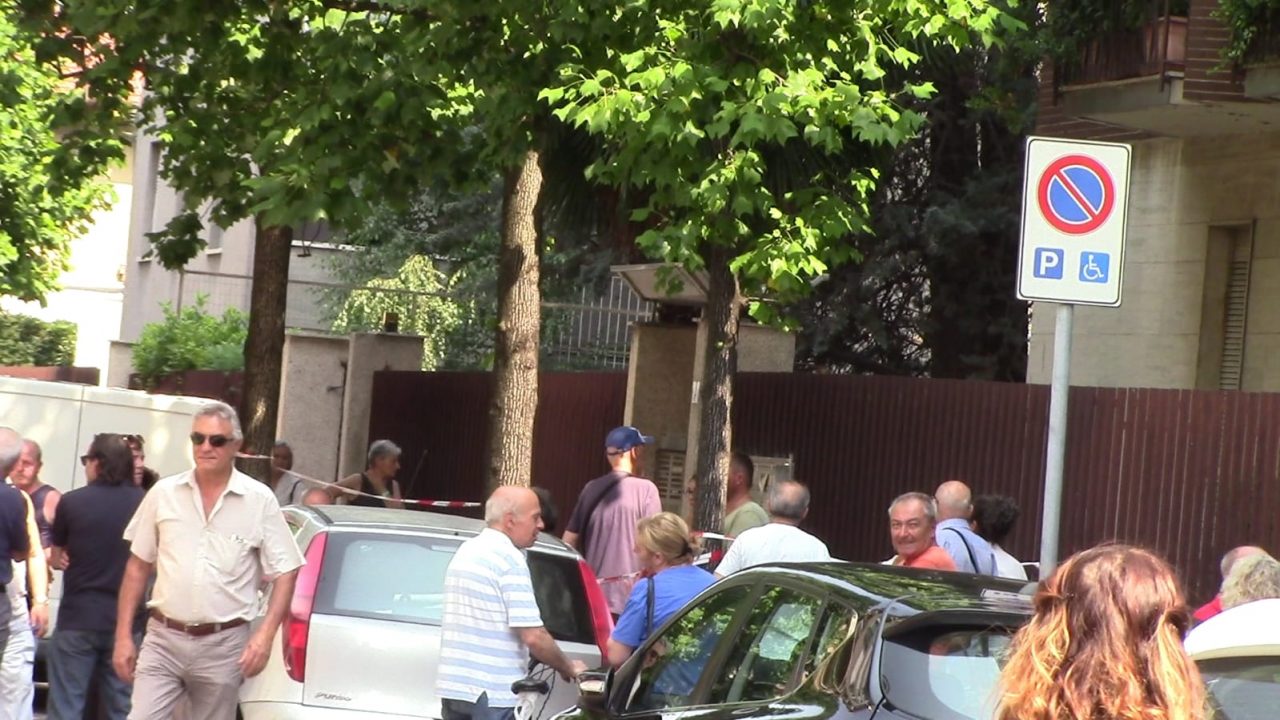 figlio uccide il padre