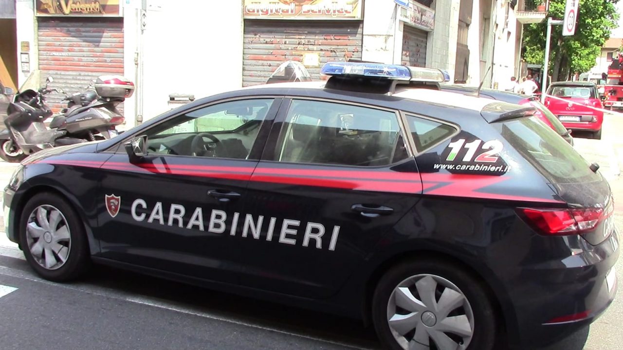 figlio uccide il padre