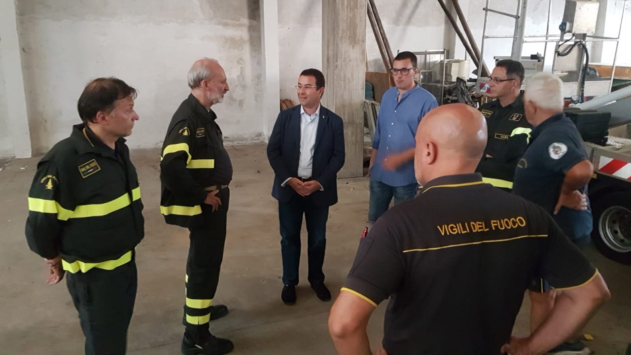 Vigili del fuoco a tradate