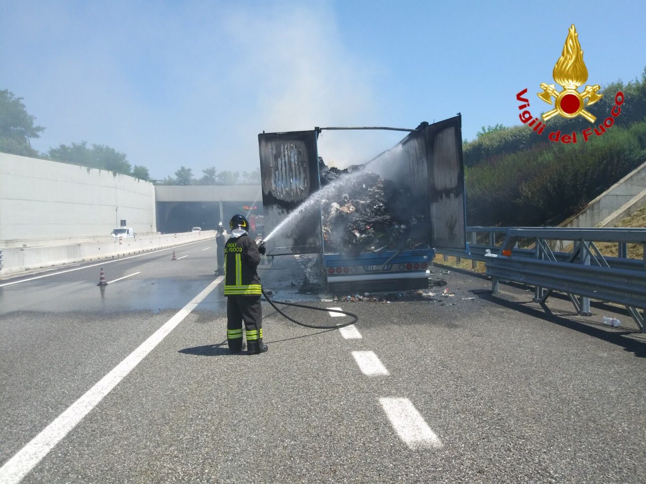 Incendio mezzo pesante sull’autostrada Pedemontana Lombarda