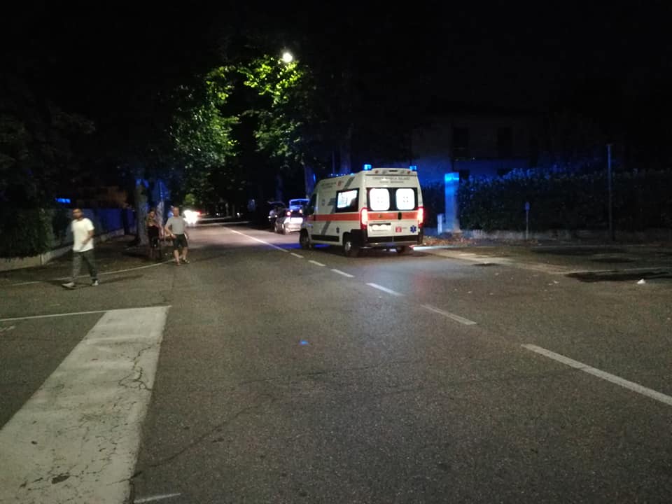 Tragedia sfiorata in via Repubblica: coppia investita