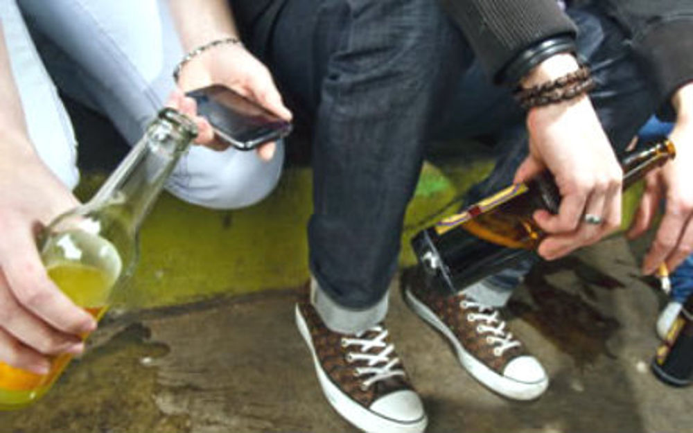 Ordinanza antialcol a Tradate: torna lo stop alla vendita dopo le 20