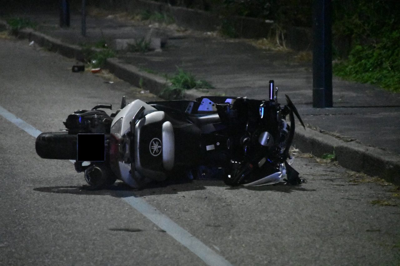 Incidente in moto: 28enne fa un volo di quasi 200 metri. E’ grave