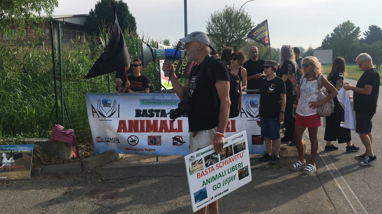 Protesta animalista Robecco