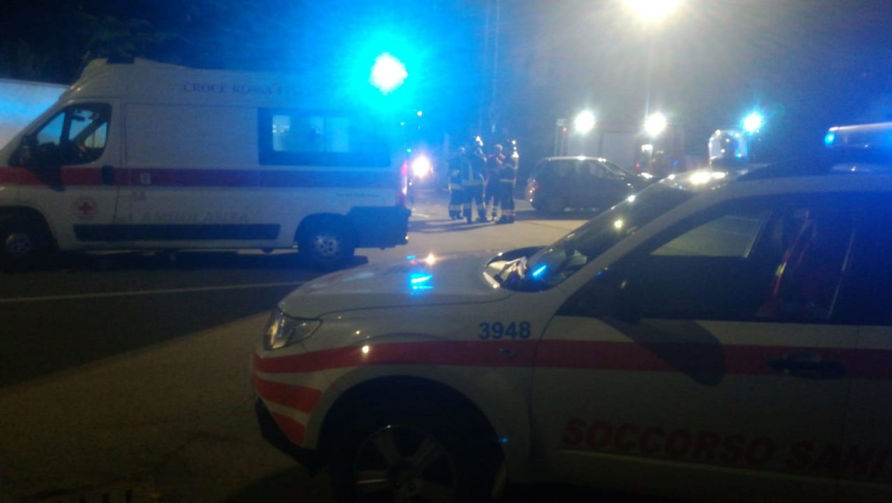 Parabiago, grosso scontro tra due auto in via Brescia