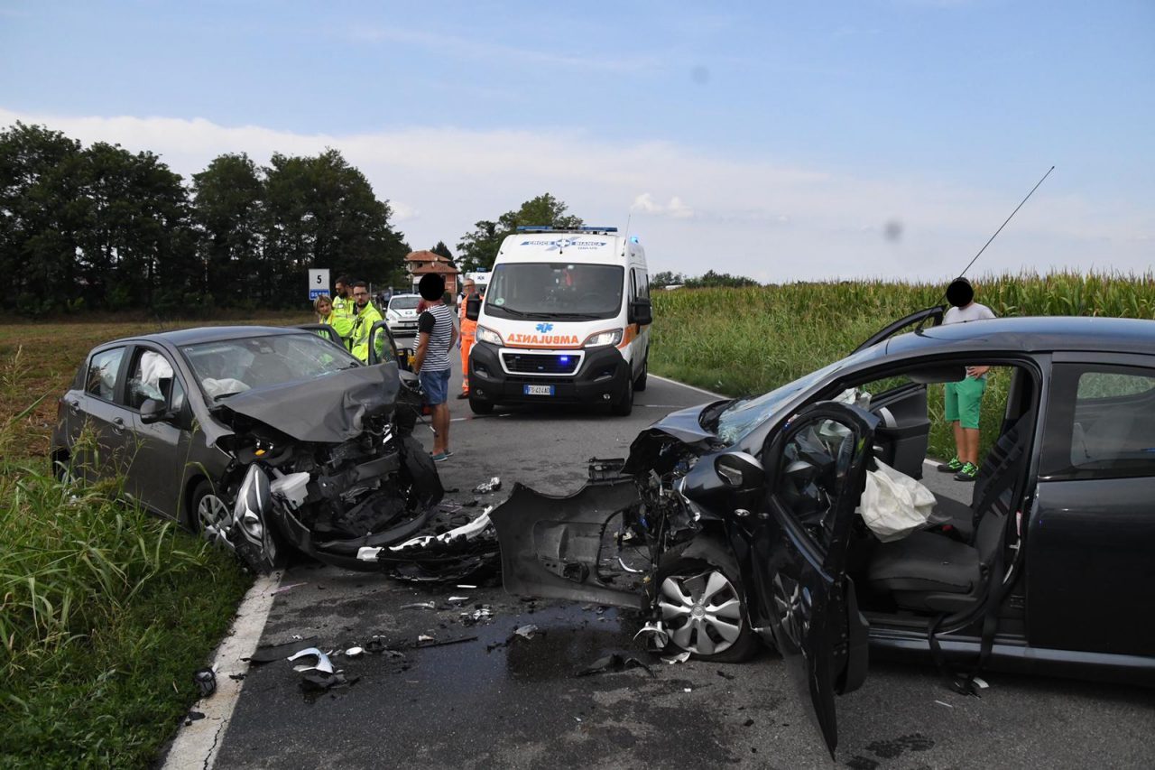 scontro frontale tra